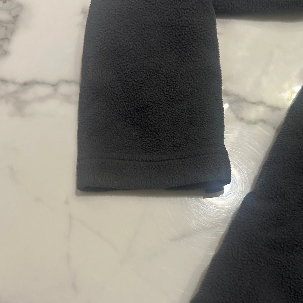 The North Face Charcoal Fleece Jacket - Picture 5 of 7